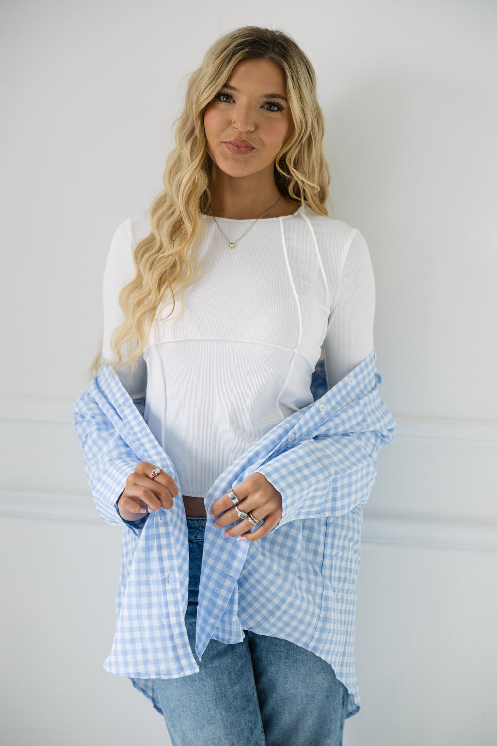 Slim White Seam Basic Top