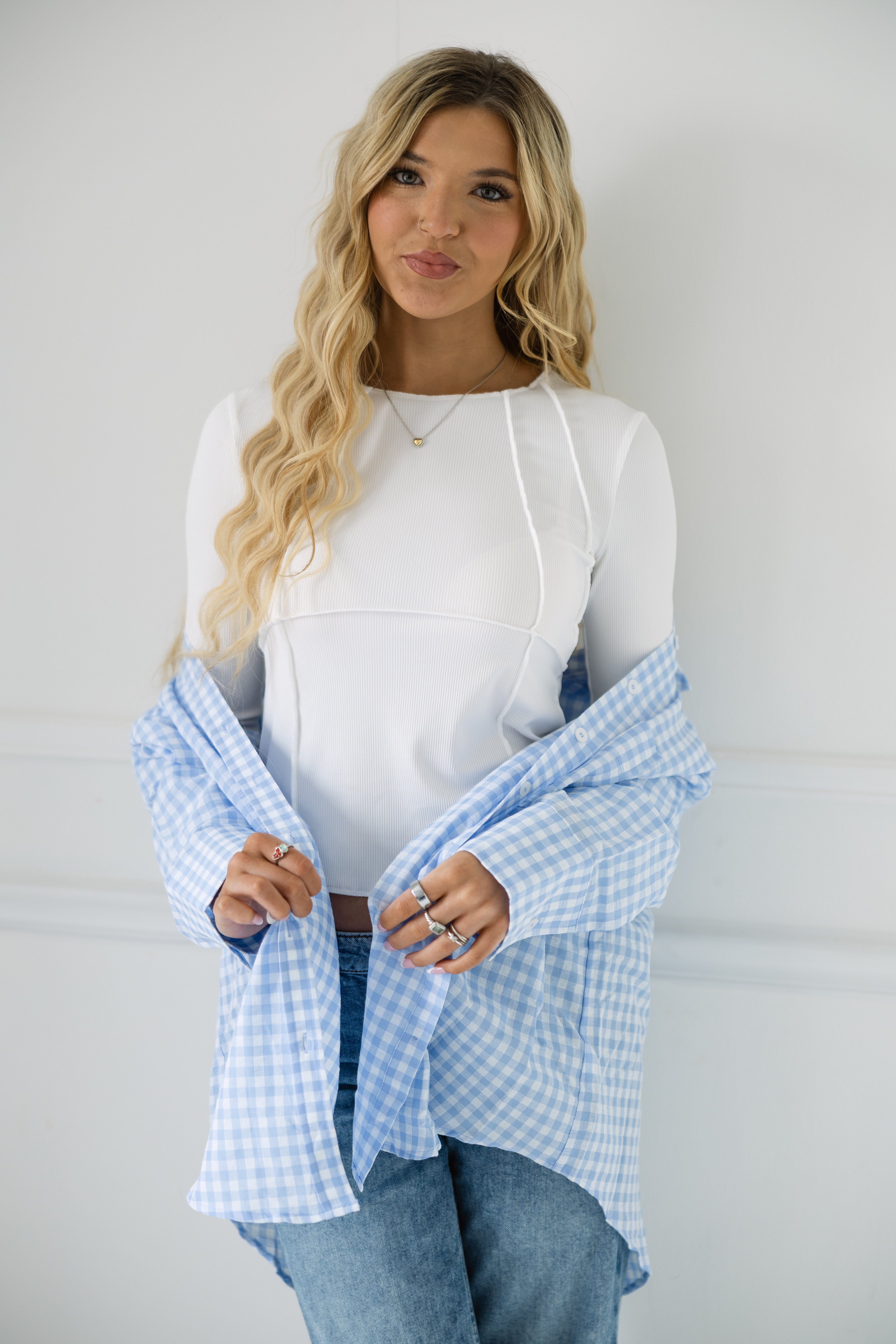 Slim White Seam Basic Top