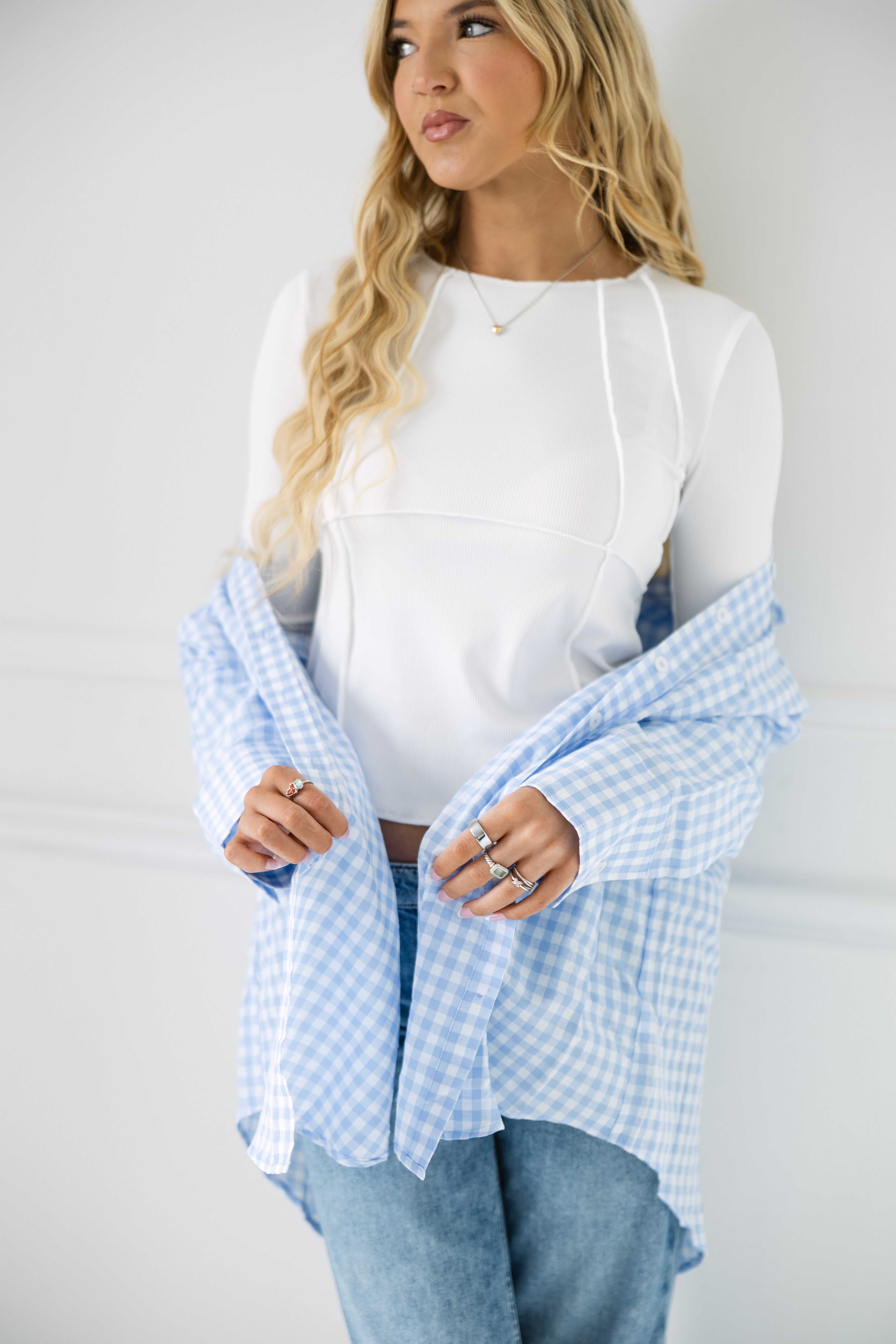 Slim White Seam Basic Top