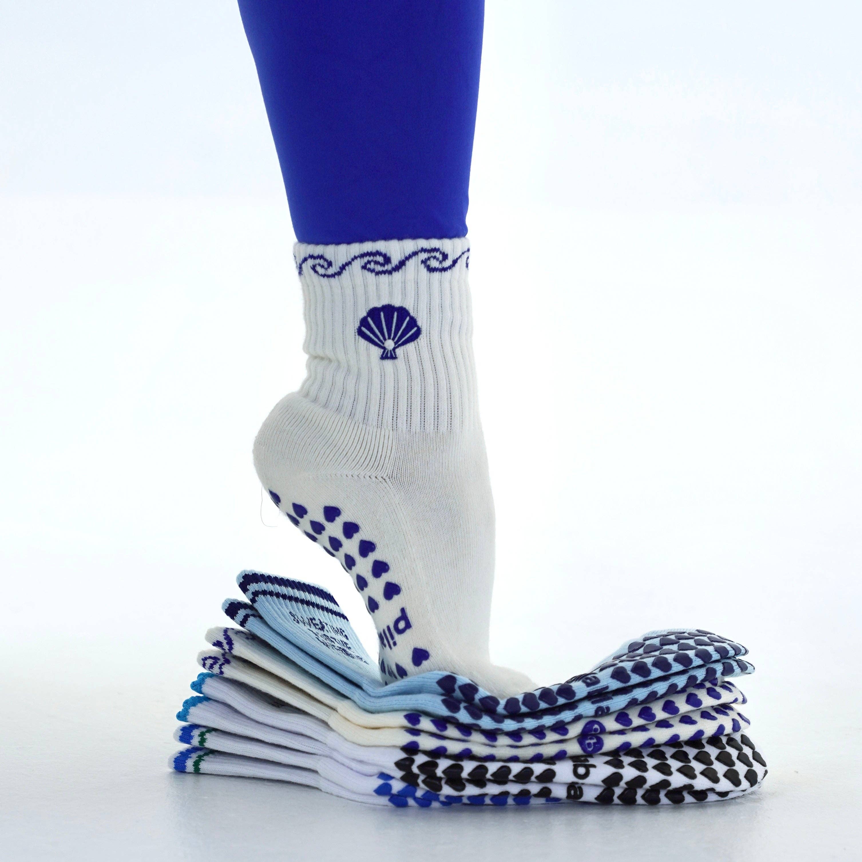 Sea Shell Grip Socks